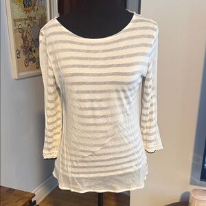 Women's Striped White and Gray Top